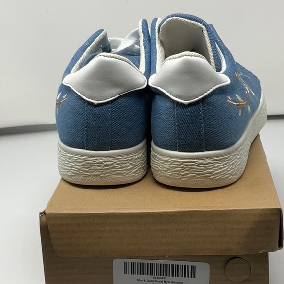 NIB women’s Via Pinky Collection denim embroidered sneakers, size 9 - Picture 4 of 8